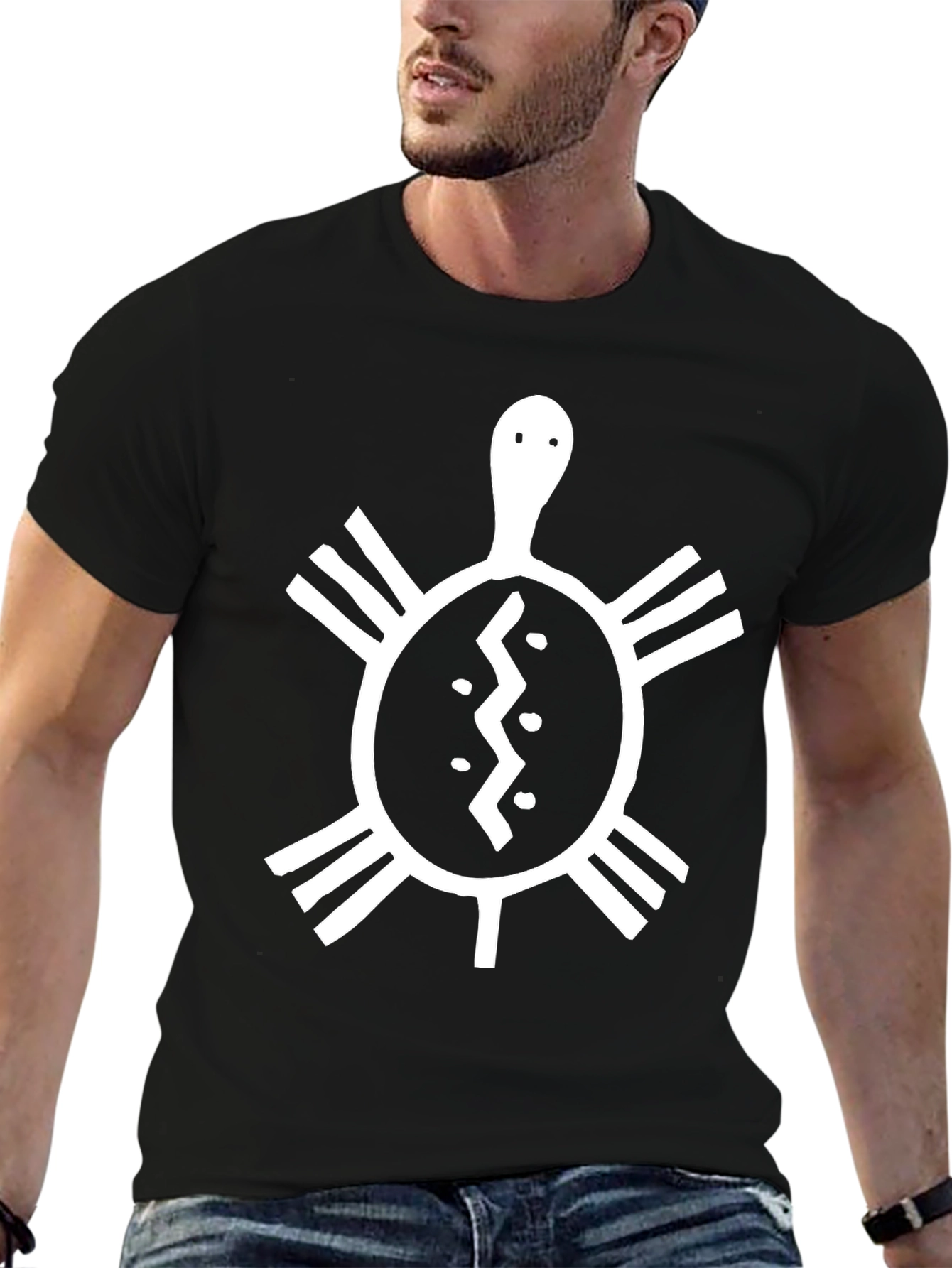 Camiseta Negra con Diseño de Tortuga Nativa Americana