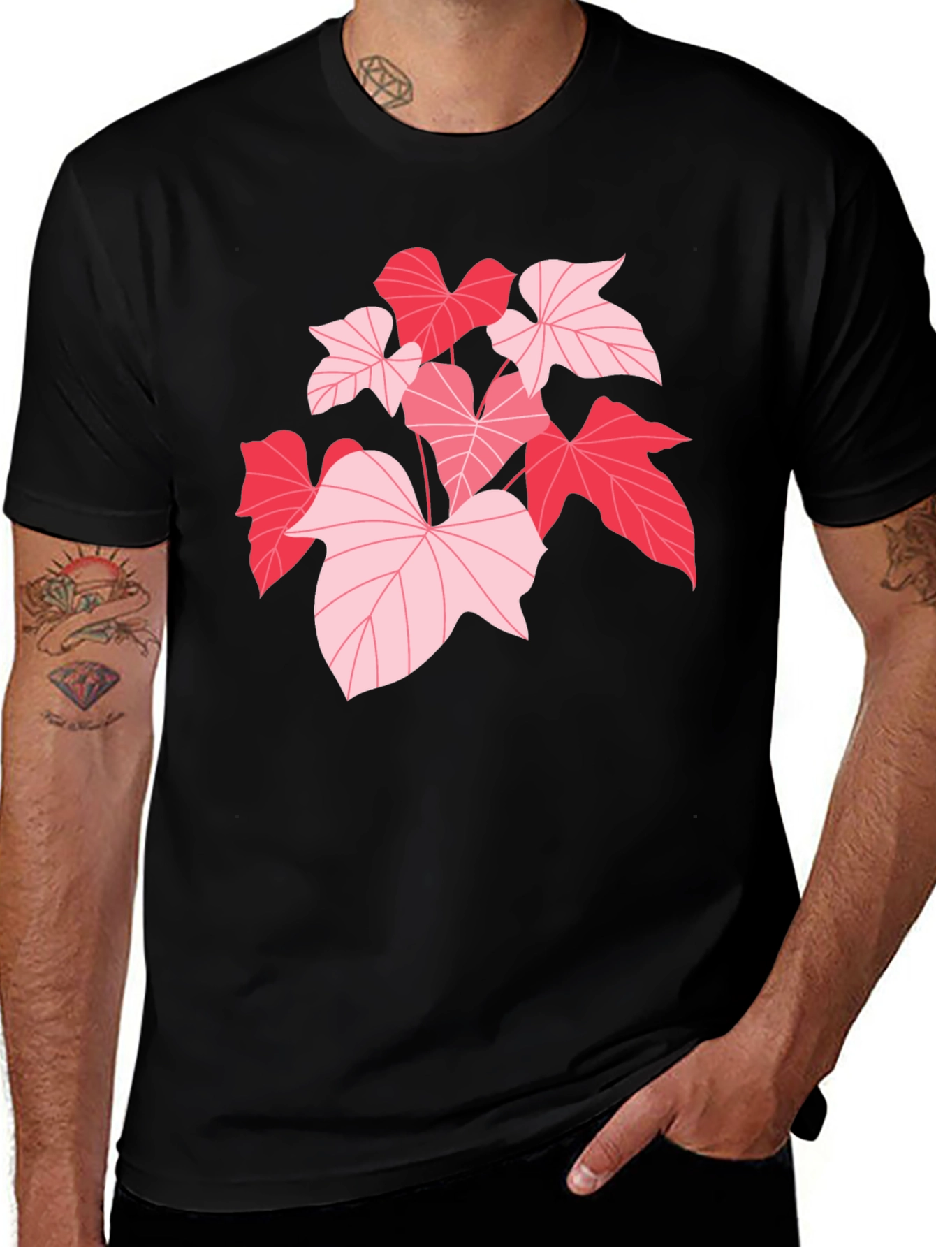 Camiseta Negra con Hojas Rosadas