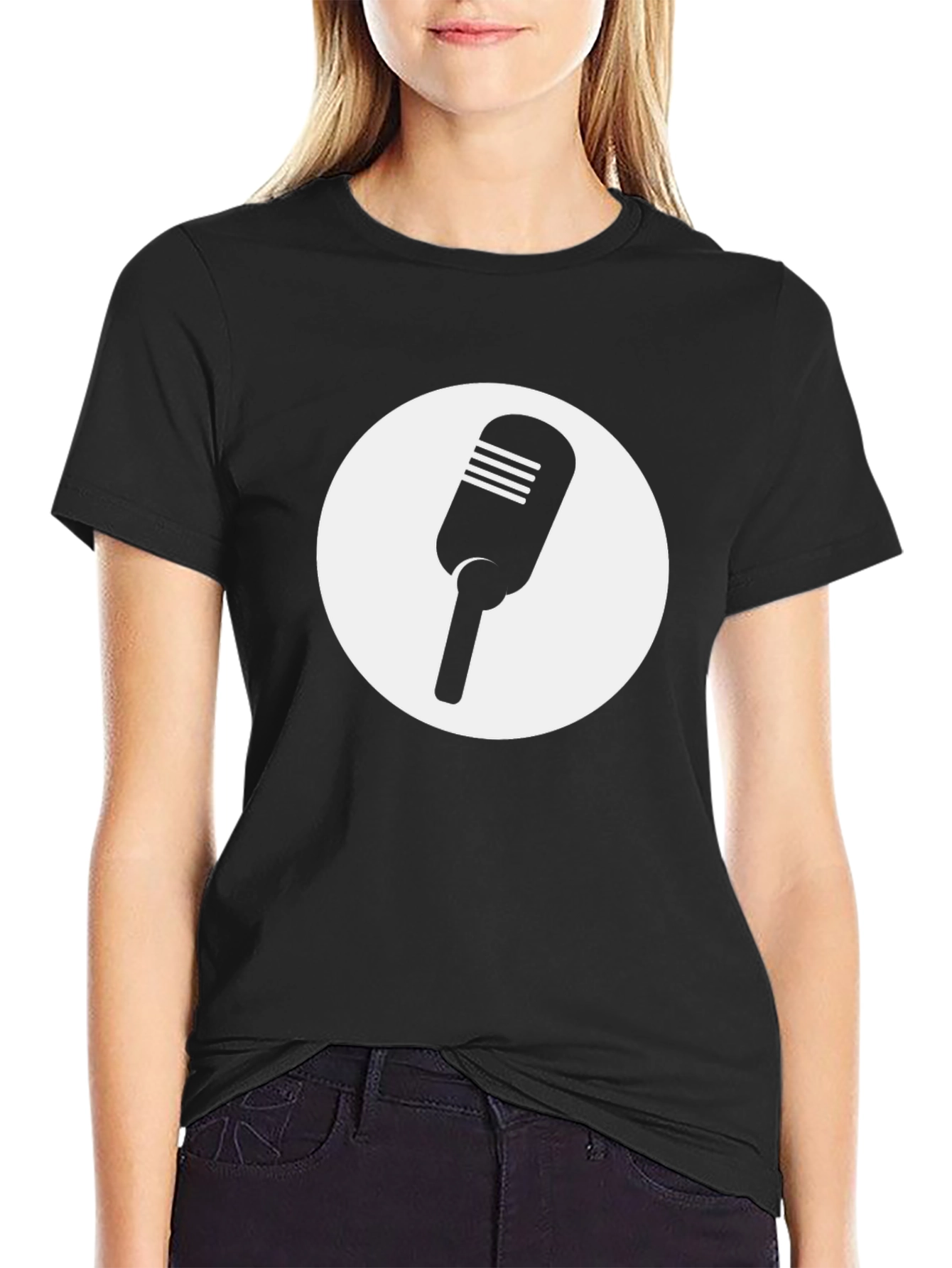 Camiseta Negra con Diseño de Micrófono Clásico