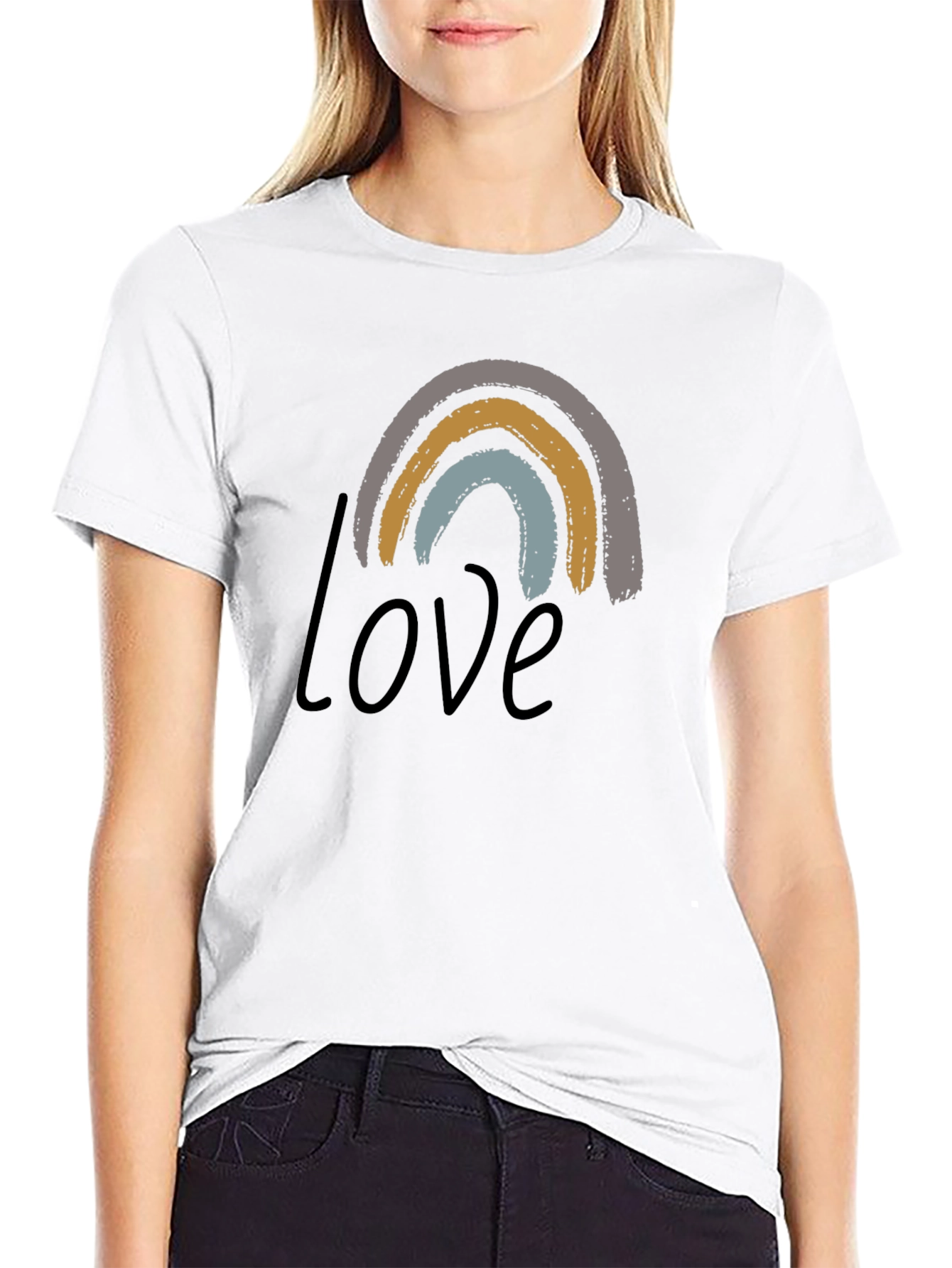 Camiseta Negra con Diseño de Arcoíris Love