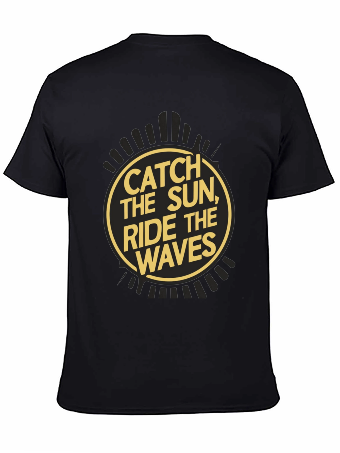 Camiseta Negra Estampada Catch the Sun Ride the Waves