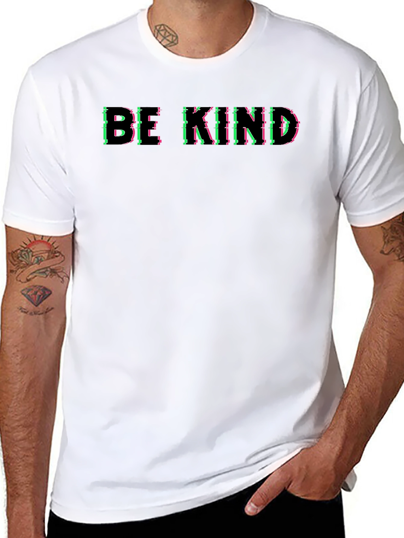Camiseta Negra Be Kind con Diseño Glitch