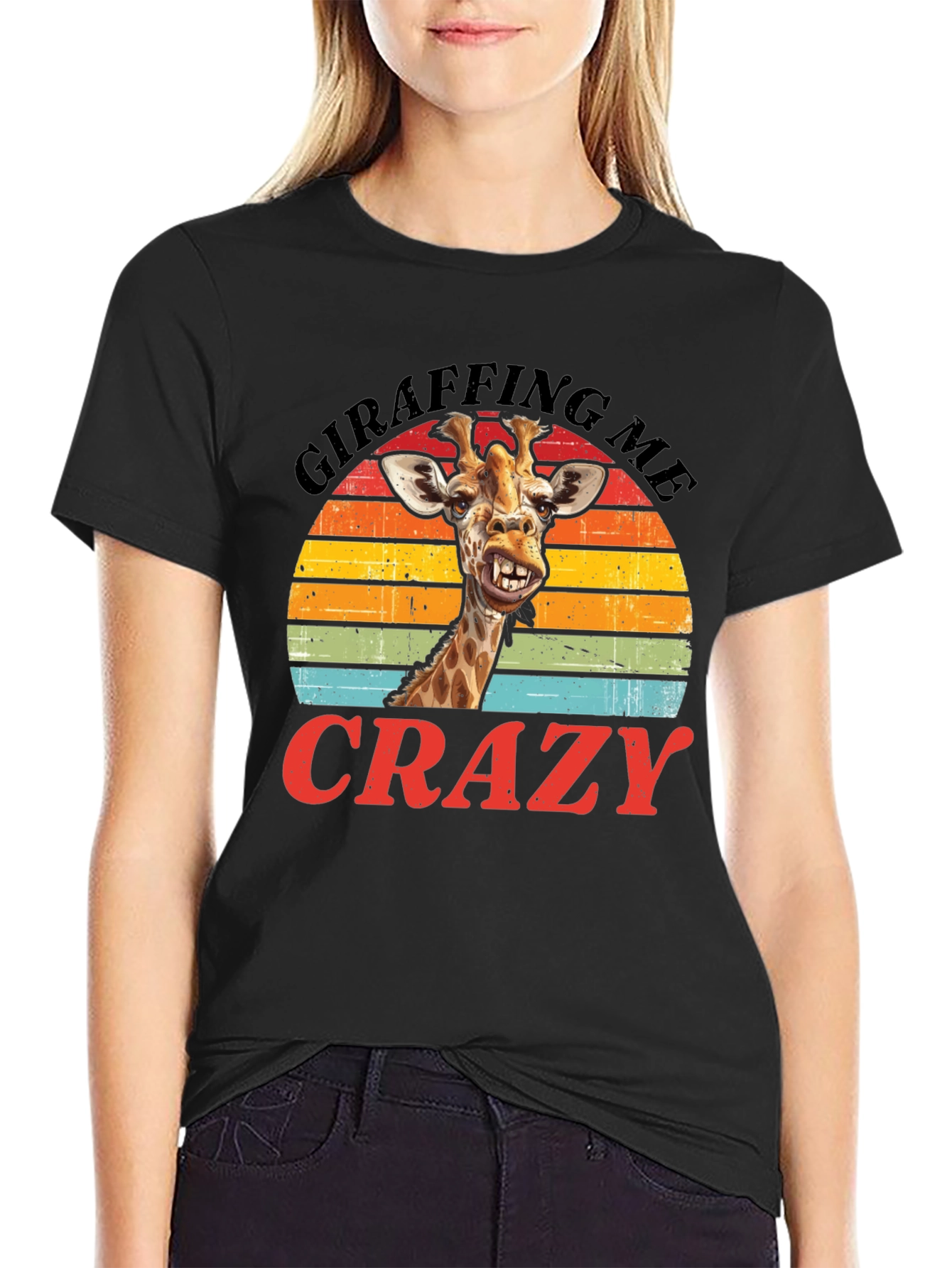 Camiseta Negra con Diseño de Jirafa Divertida