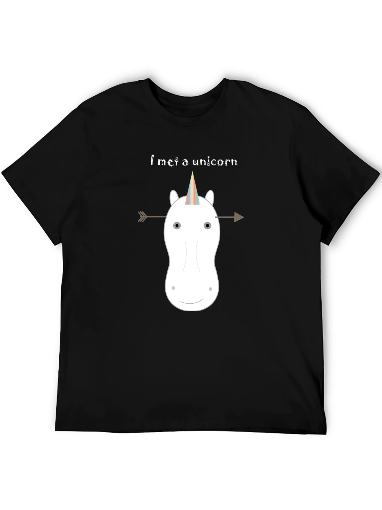 Camiseta Negra: Unicornio Flechado - ¡Mágica!