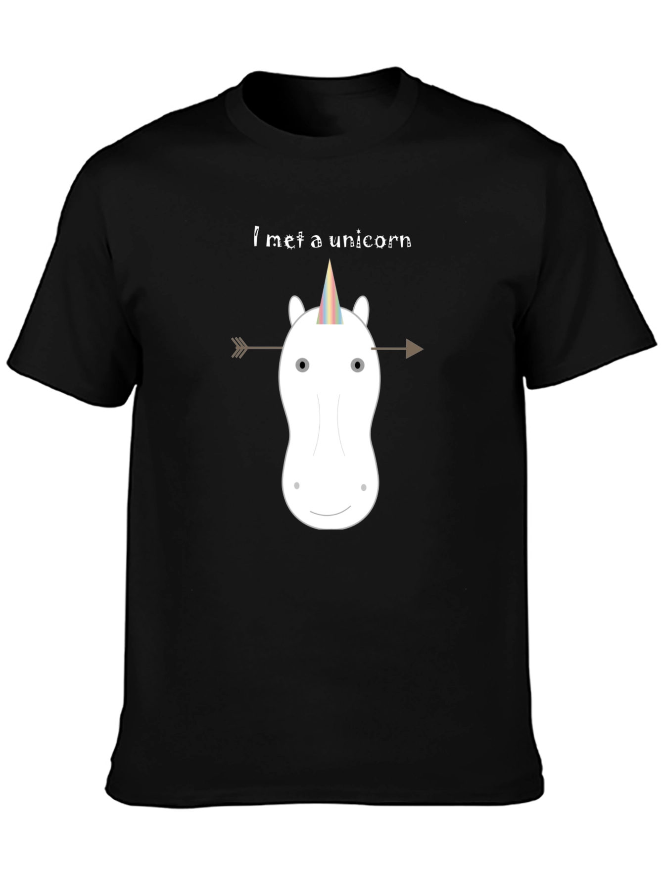 Camiseta Negra: Unicornio Flechado - ¡Mágica!
