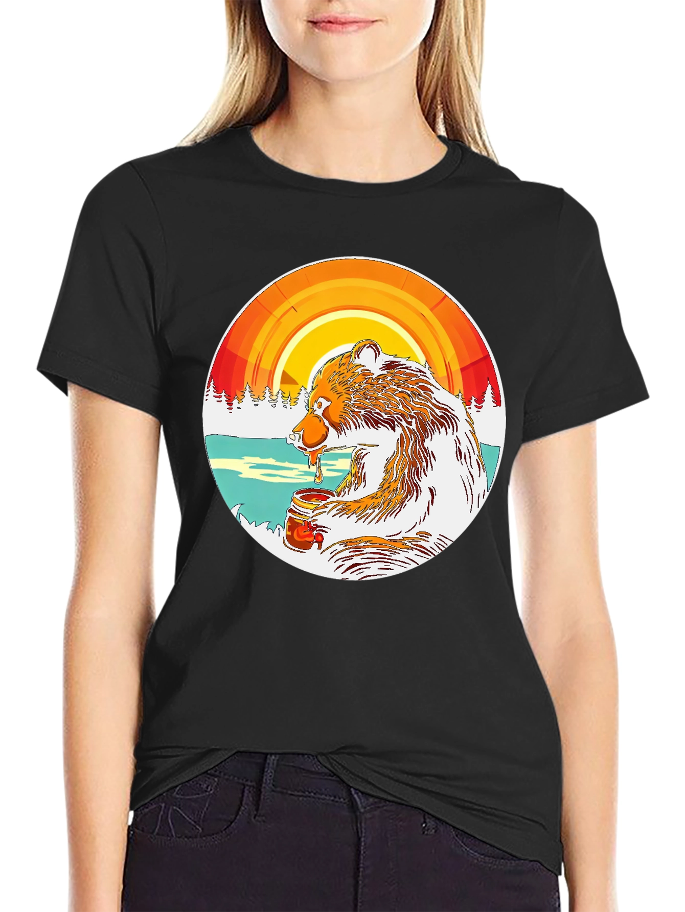 Camiseta Oso Comiendo Miel con Diseño Circular