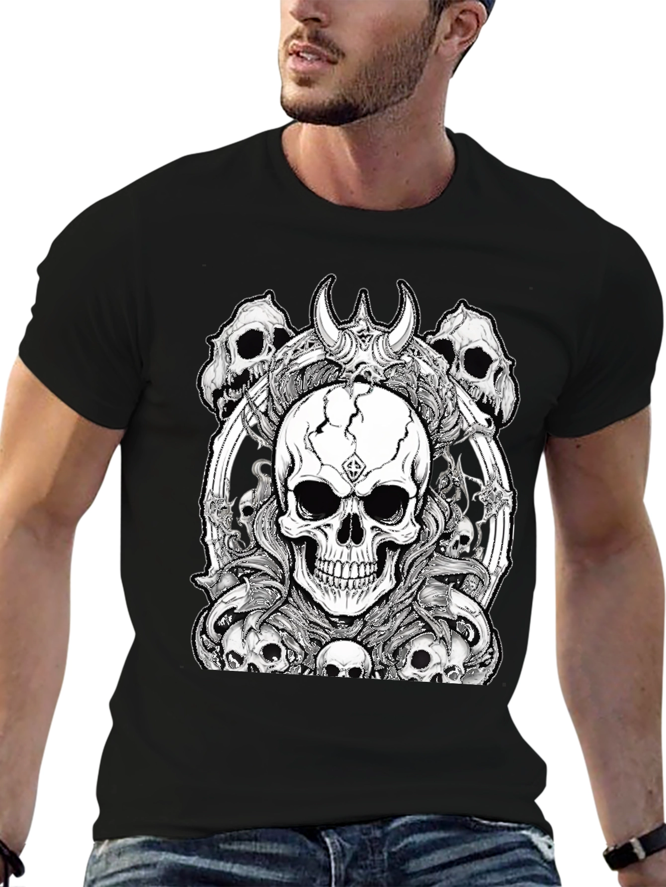 Camiseta Negra Calaveras Diseño Gótico
