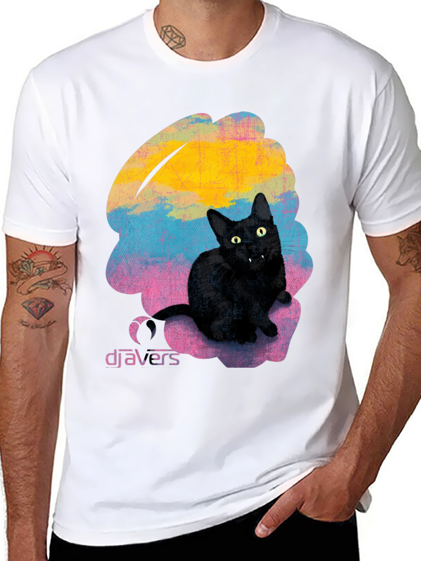 Camiseta Negra con Gato Djavers - Diseño Original