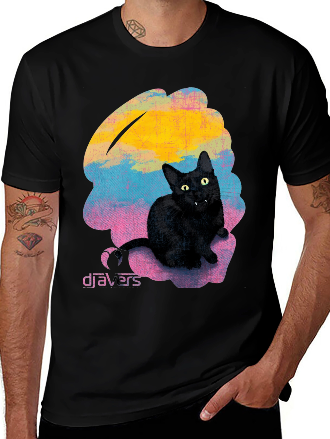 Camiseta Negra con Gato Djavers - Diseño Original