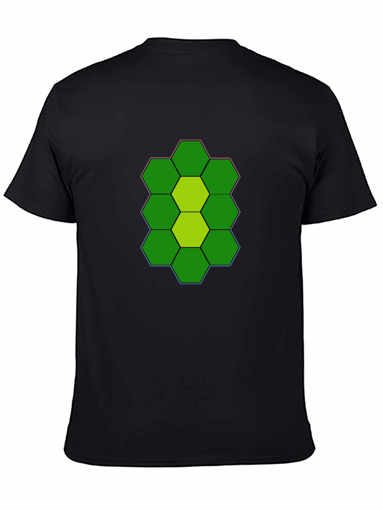 Camiseta Negra con Diseño Hexagonal Abstracto
