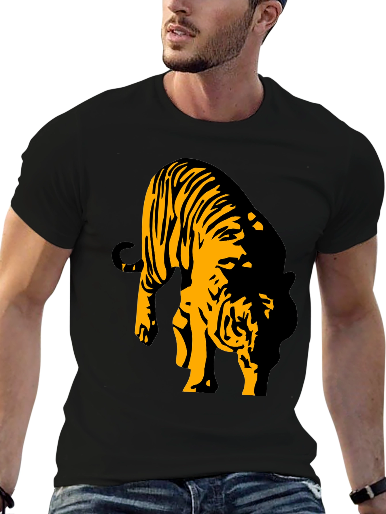 Camiseta Negra con Diseño de Tigre Abstracto