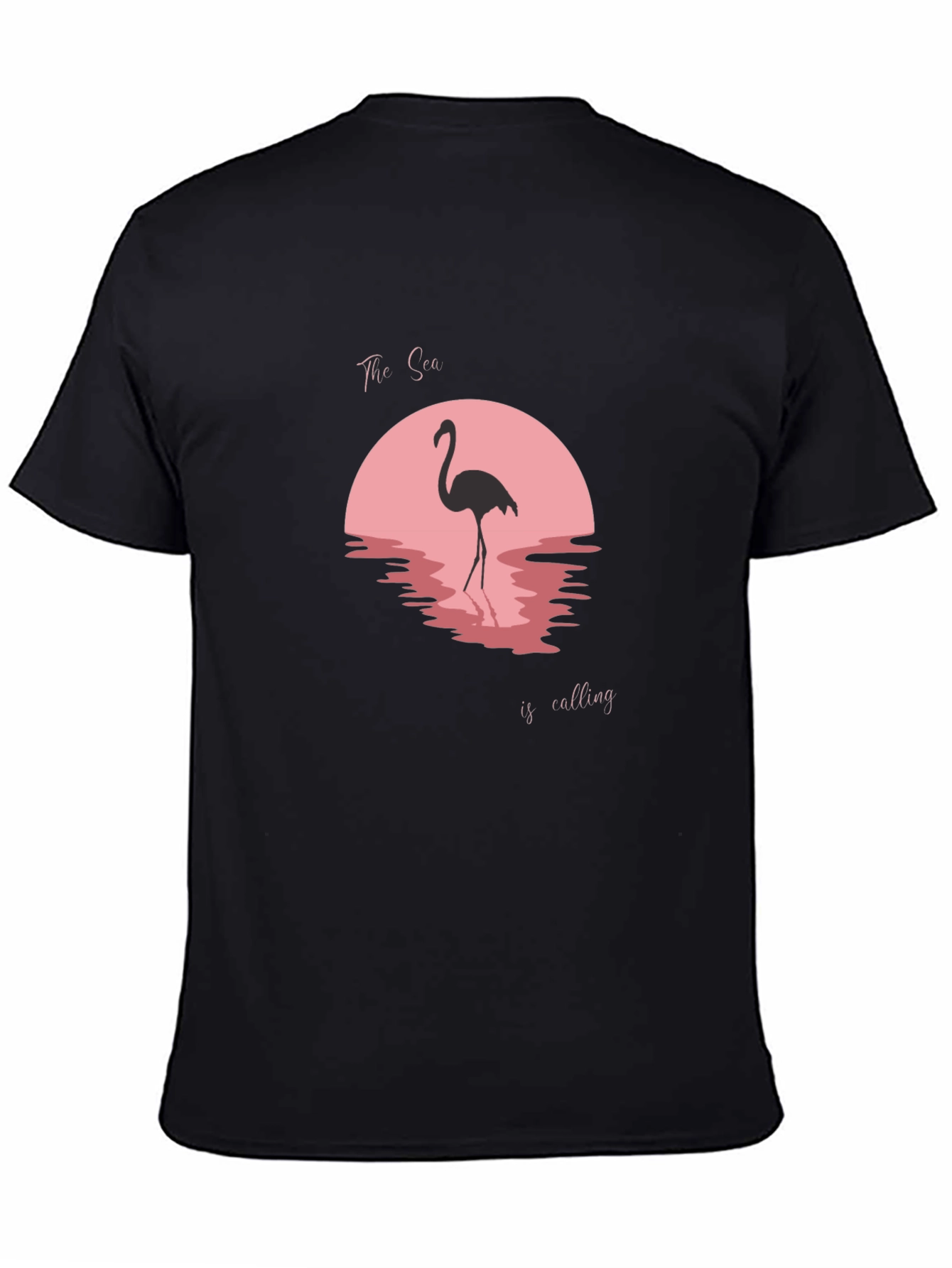 Camiseta Negra con Diseño Flamenco y Atardecer Rosa