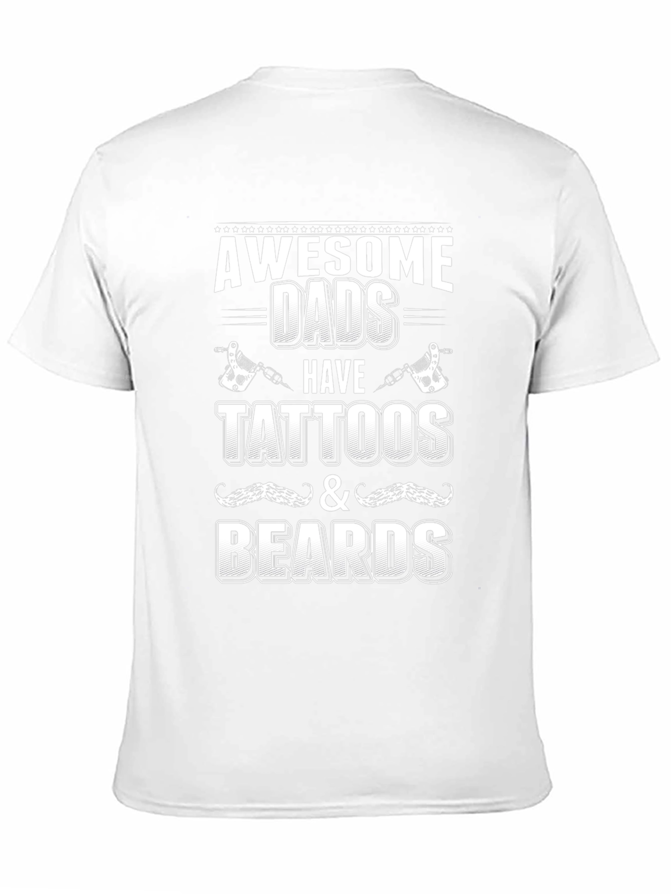 Camiseta Negra: Papás Impresionantes con Tatuajes y Barbas