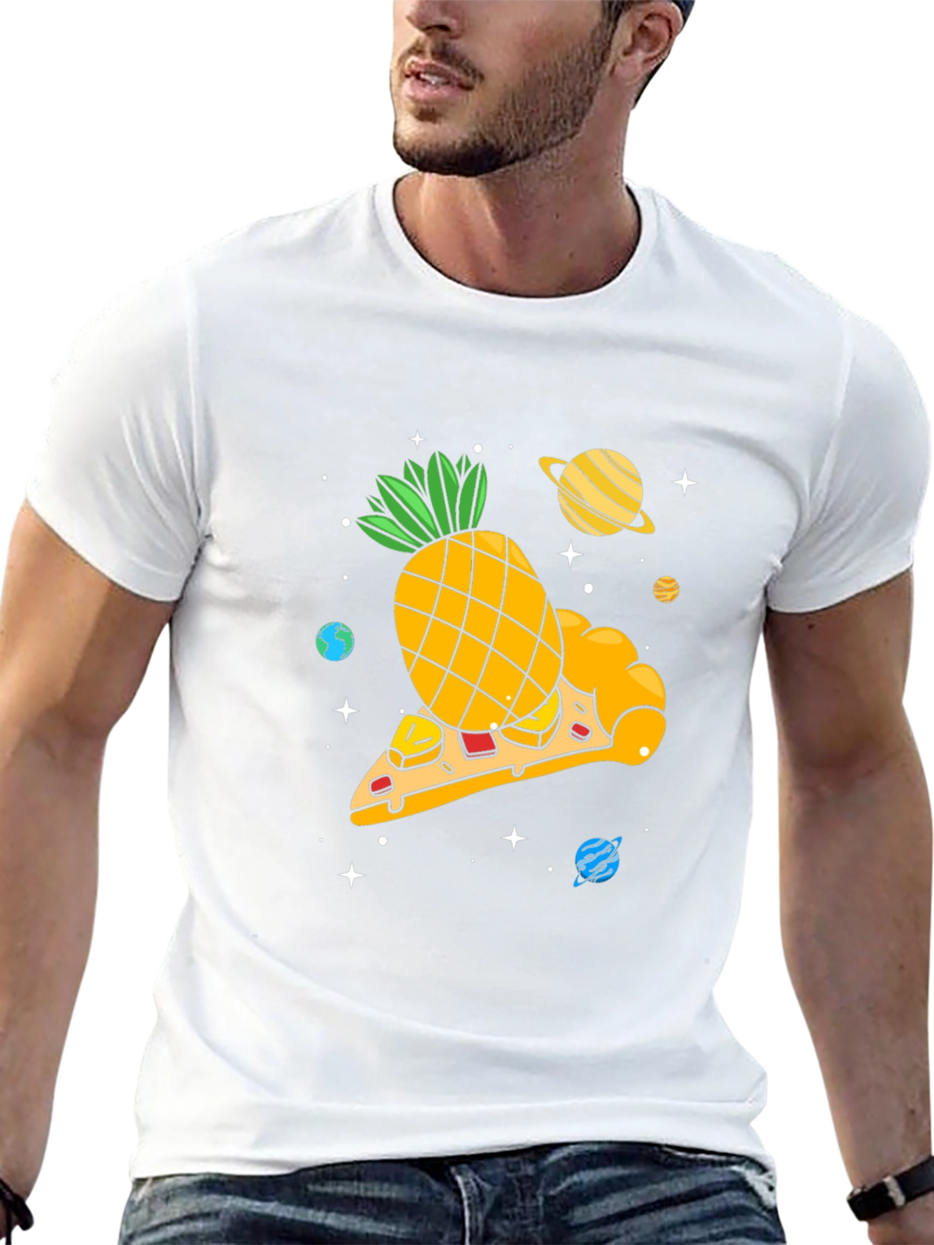 Camiseta Negra con Diseño Pizza Espacial de Piña