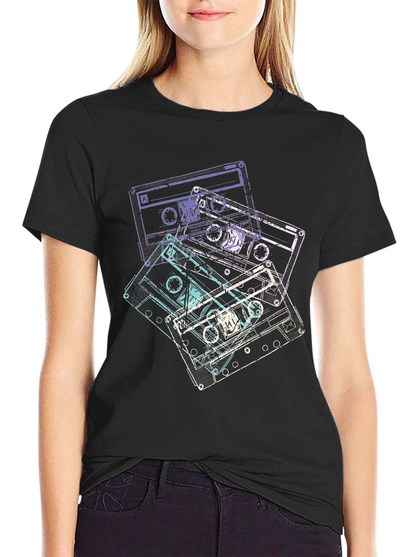 Camiseta Negra con Diseño Retro de Cassettes