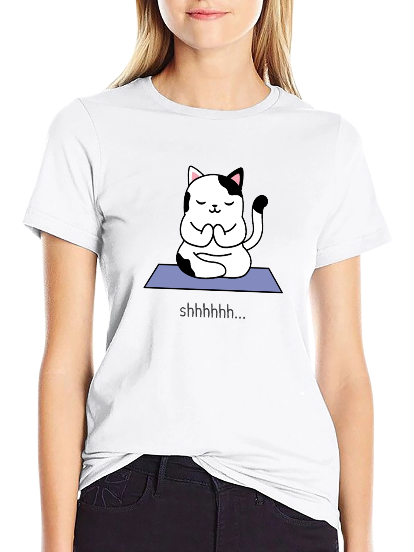 Camiseta Negra con Gato Yoga Silencioso