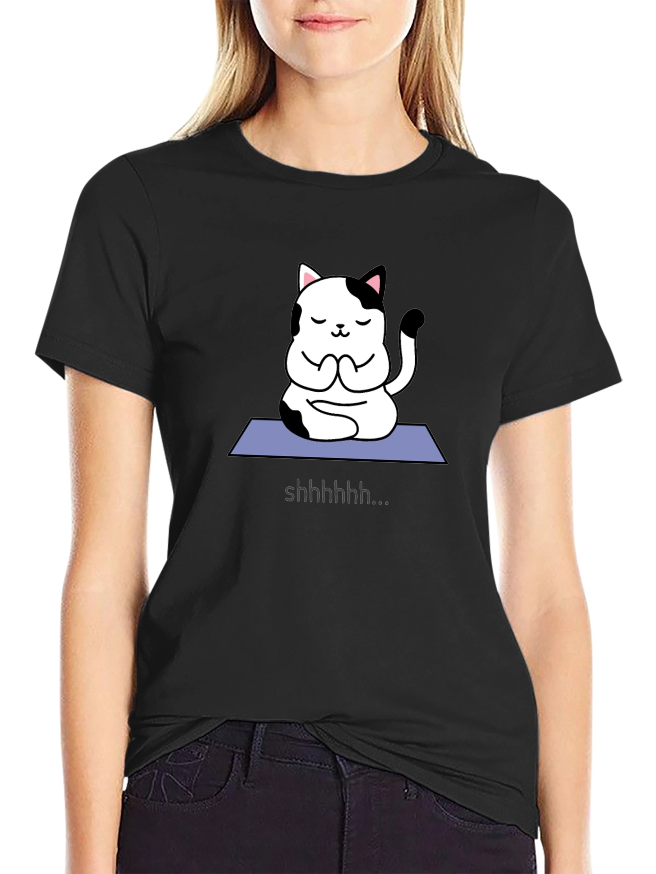 Camiseta Negra con Gato Yoga Silencioso