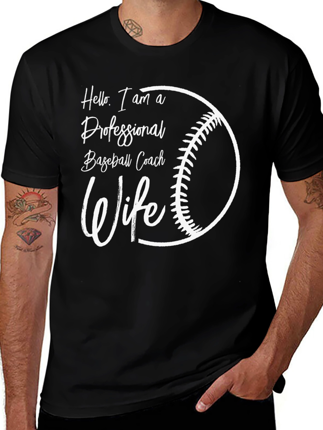 Camiseta Negra Esposa de Entrenador de Béisbol Profesional