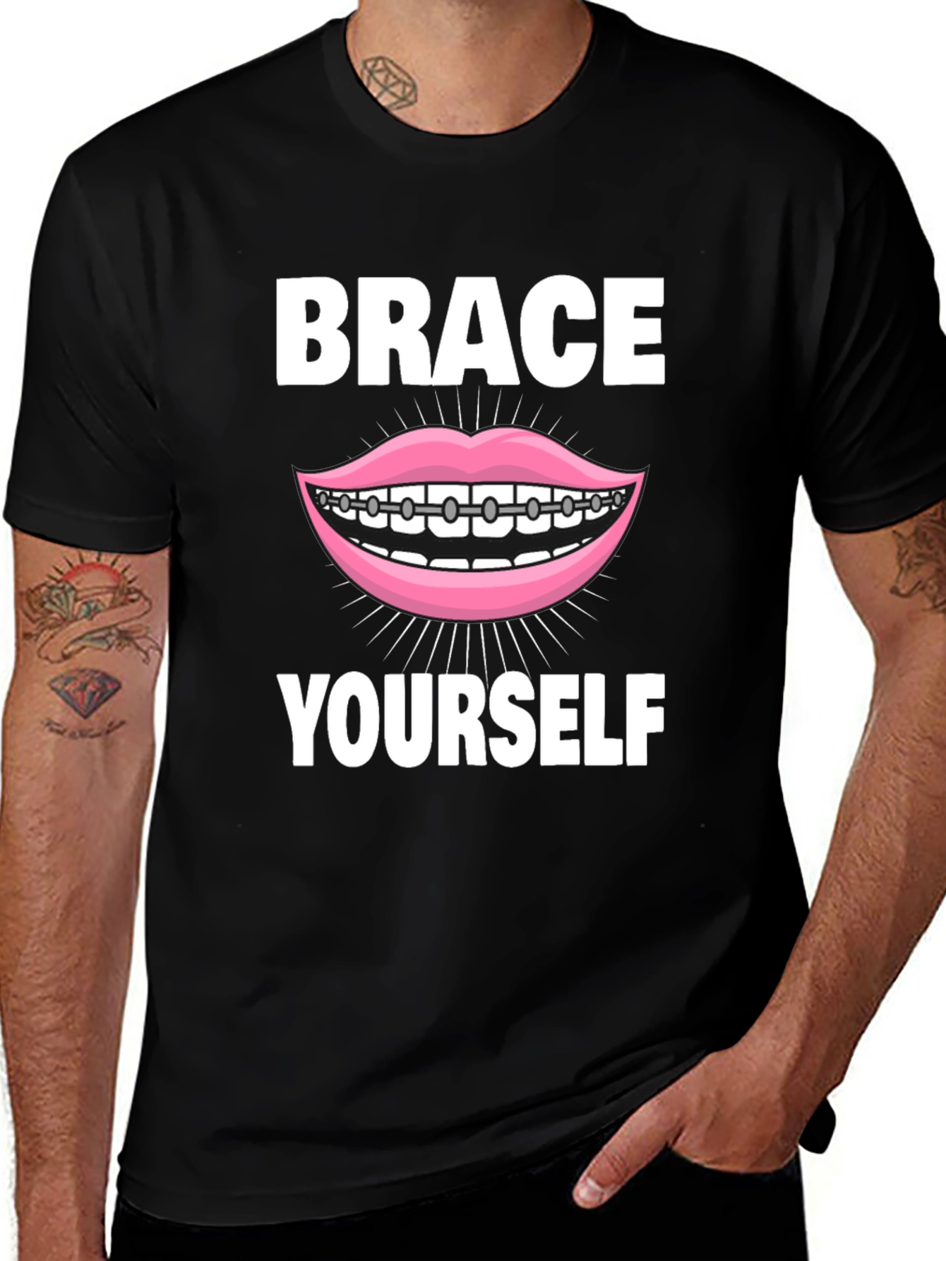 Camiseta Negra Brace Yourself Divertida