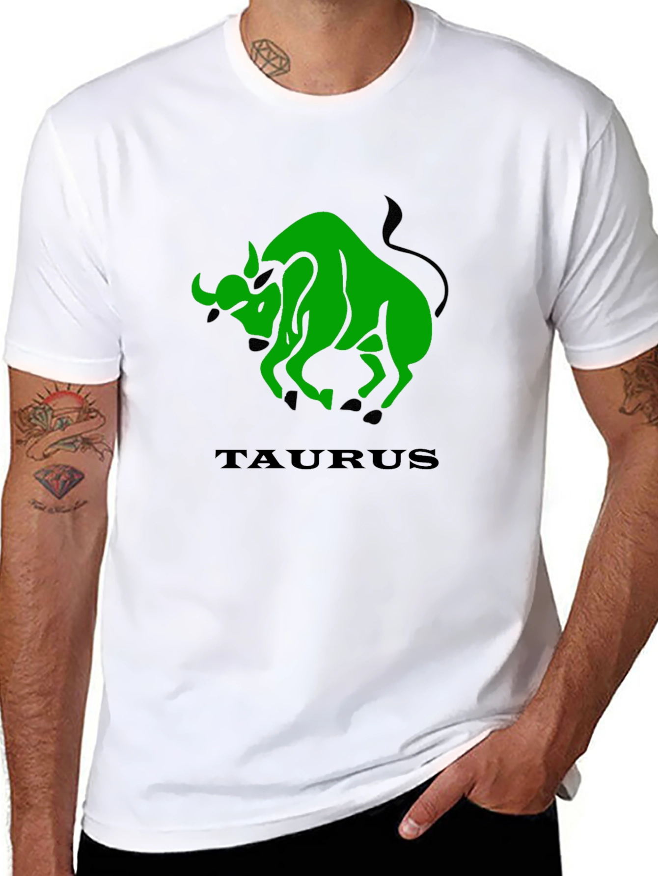 Camiseta Negra con Diseño Tauro Verde