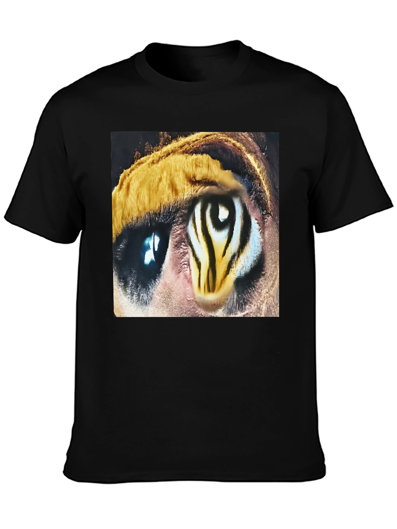 Camiseta Negra con Diseño Ojo de Tigre Abstracto