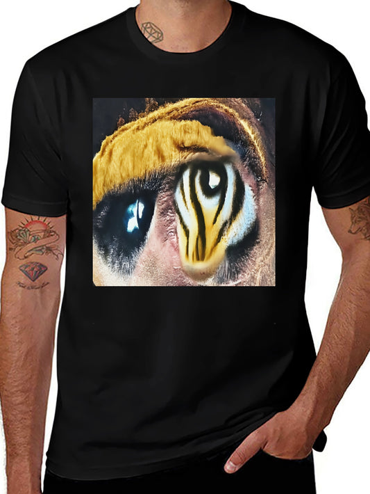 Camiseta Negra con Diseño Ojo de Tigre Abstracto