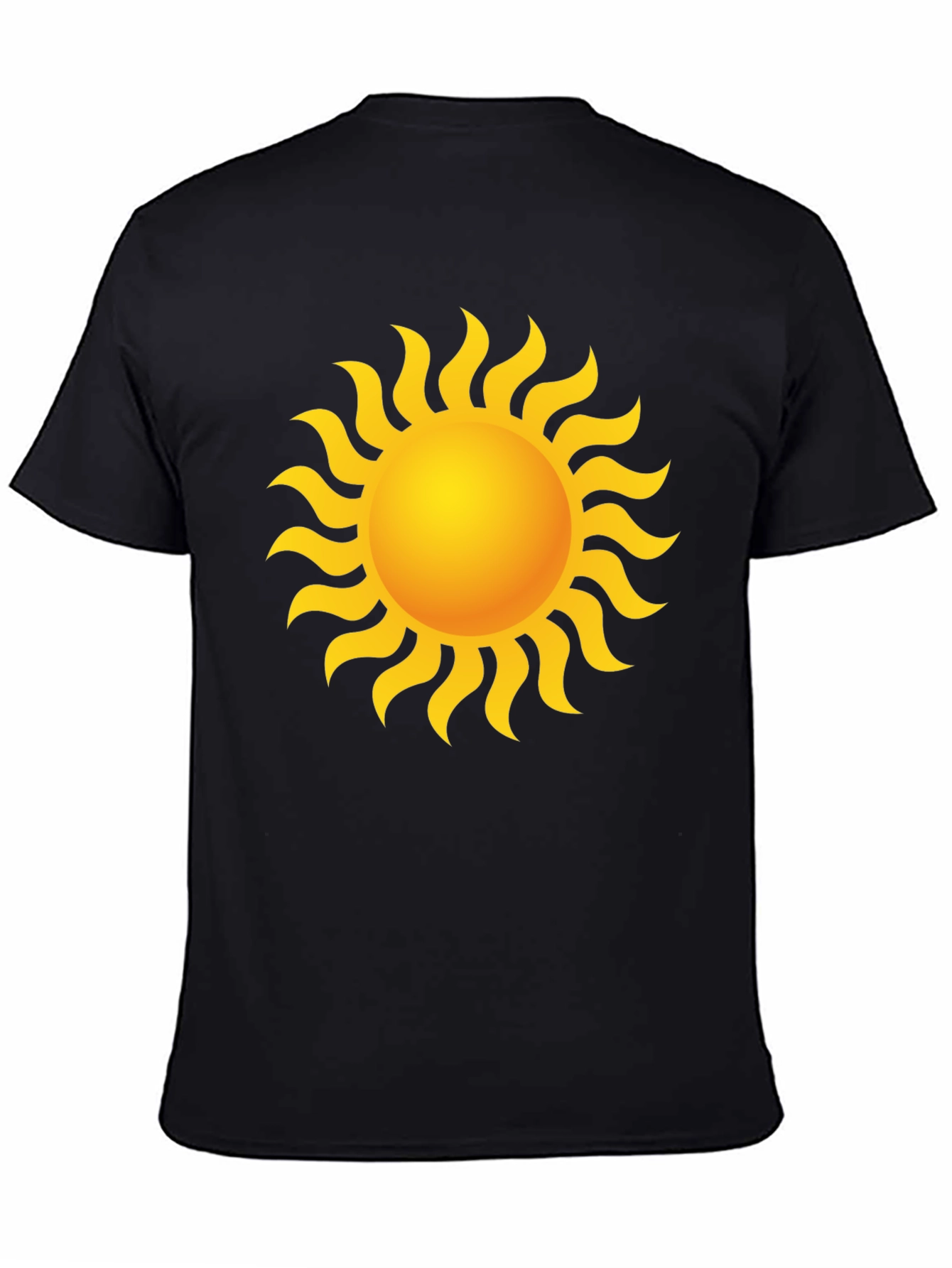 Camiseta Negra con Sol Brillante