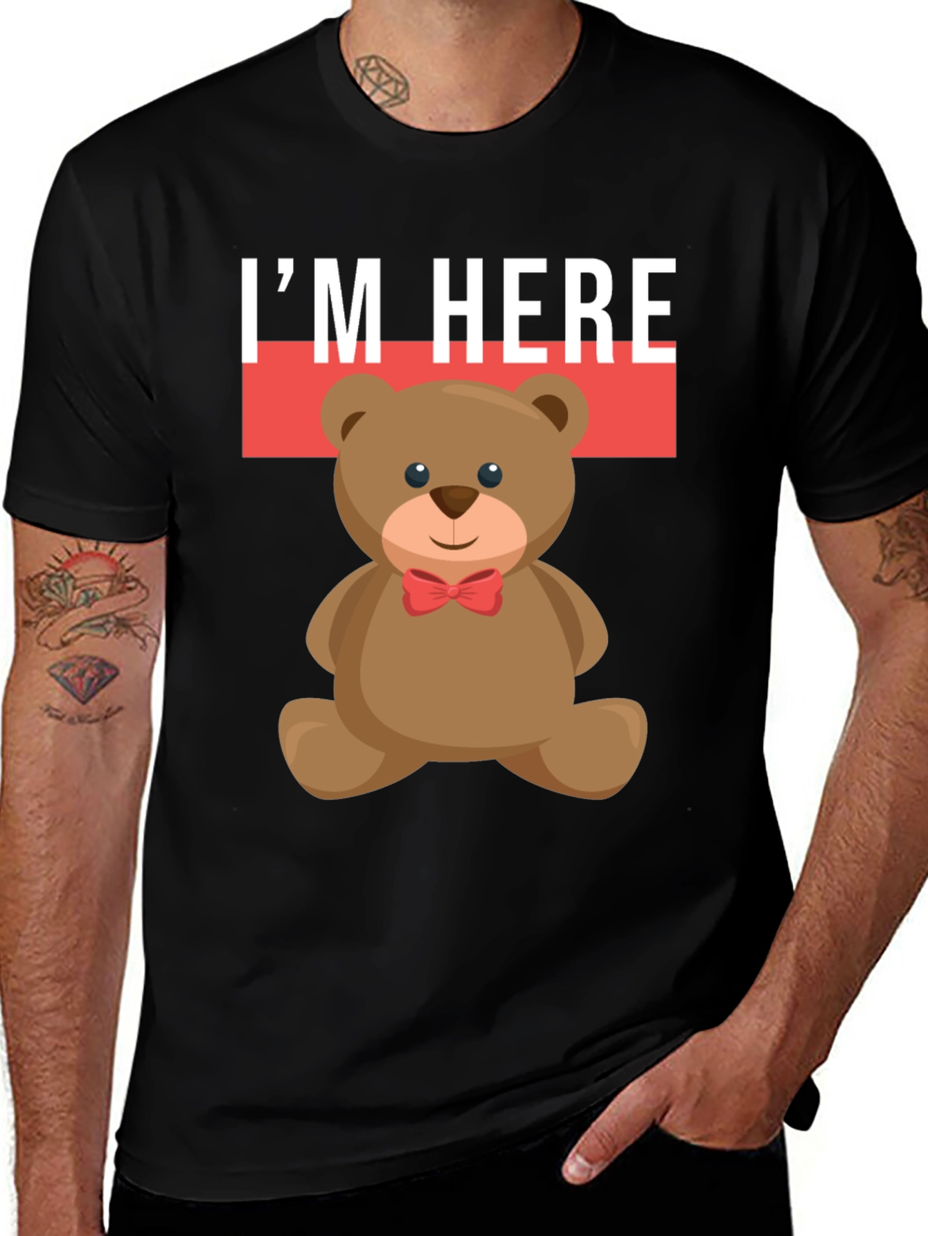Camiseta Oso Teddy: Estoy Aquí - Estilo Casual