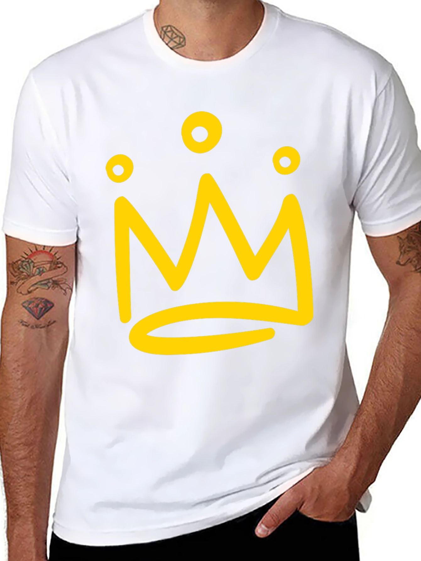 Camiseta Negra con Corona Amarilla