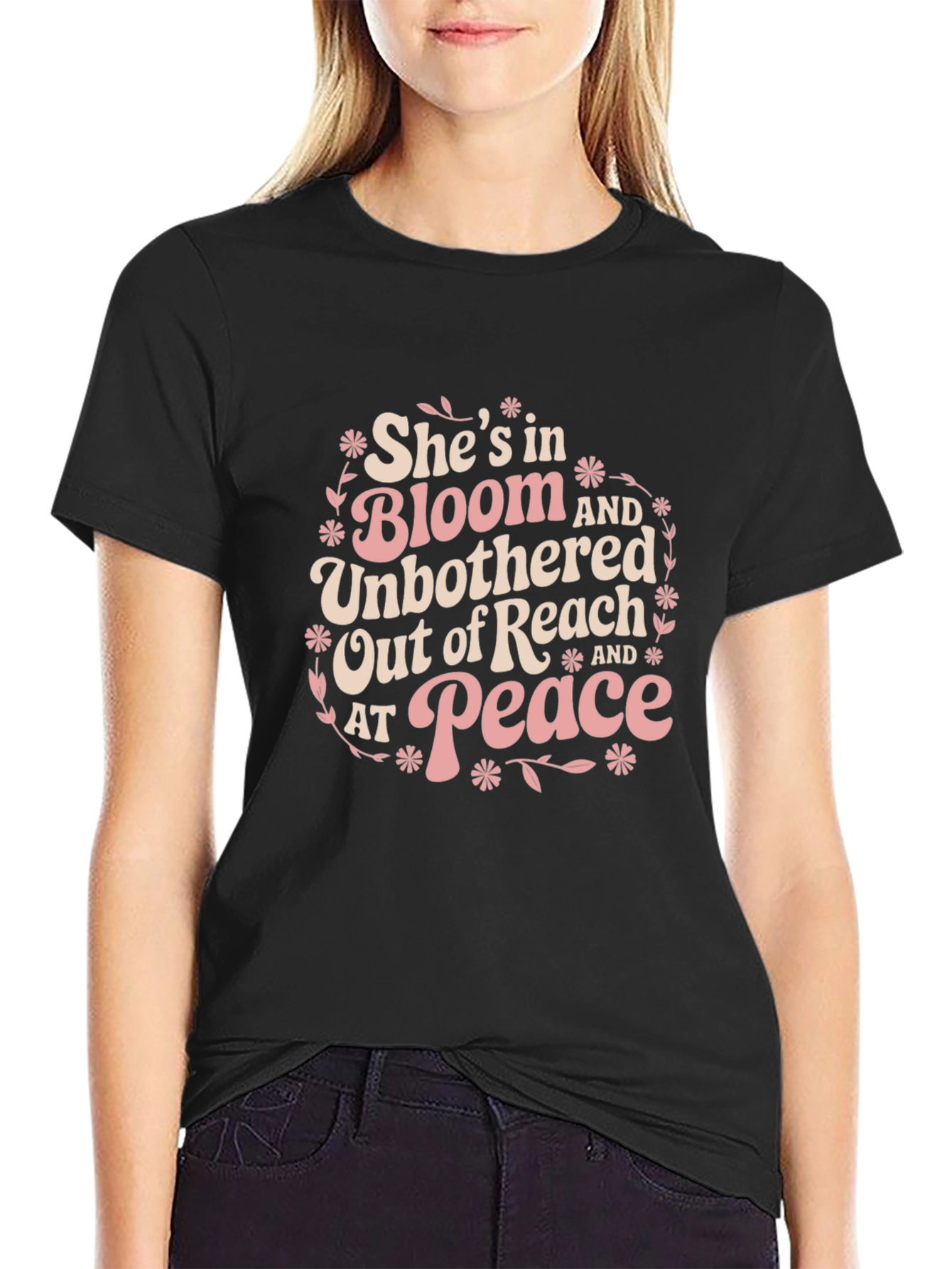 Camiseta Negra: Shes in Bloom