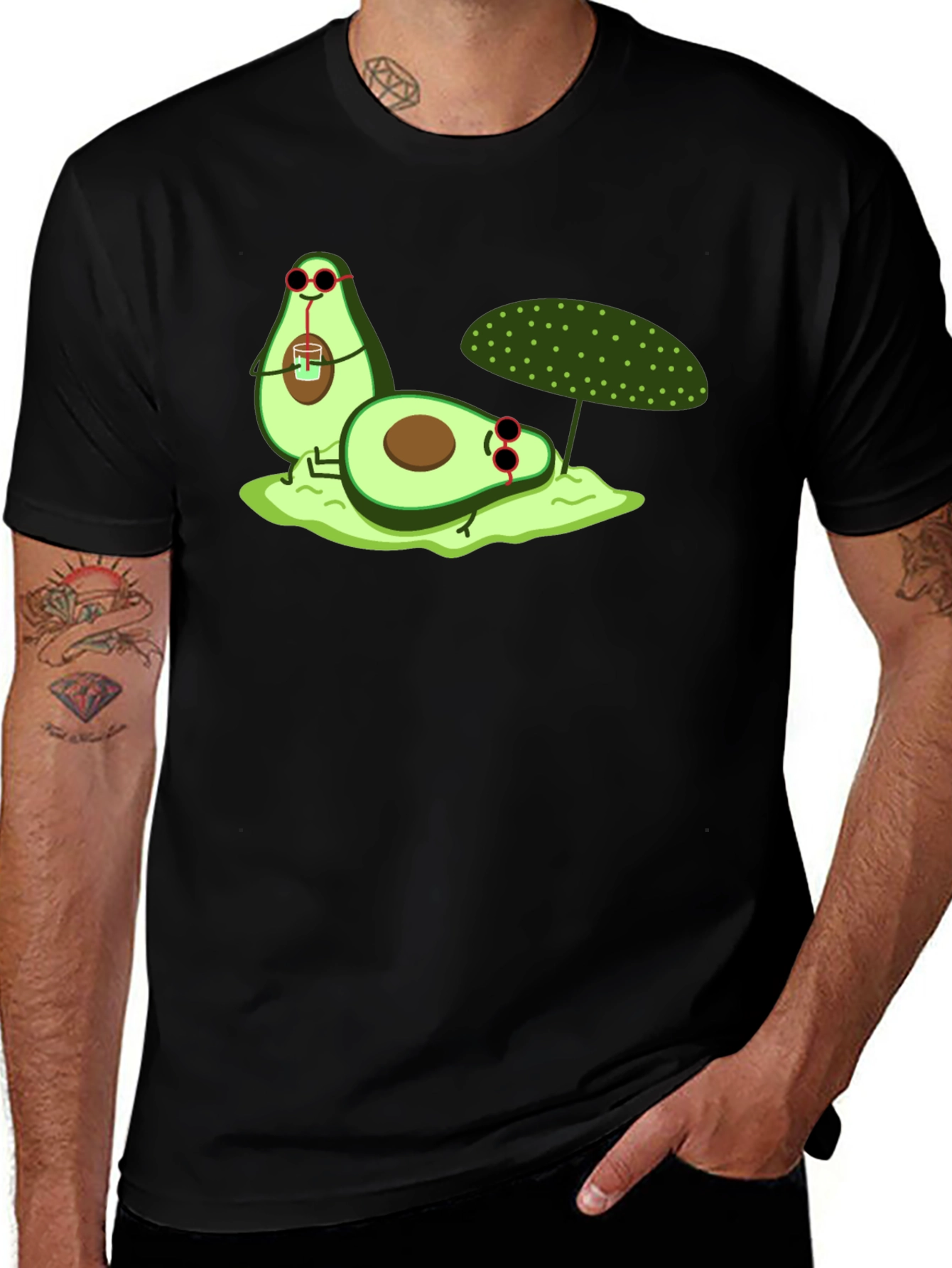 Camiseta Negra con Aguacates Vacacionando
