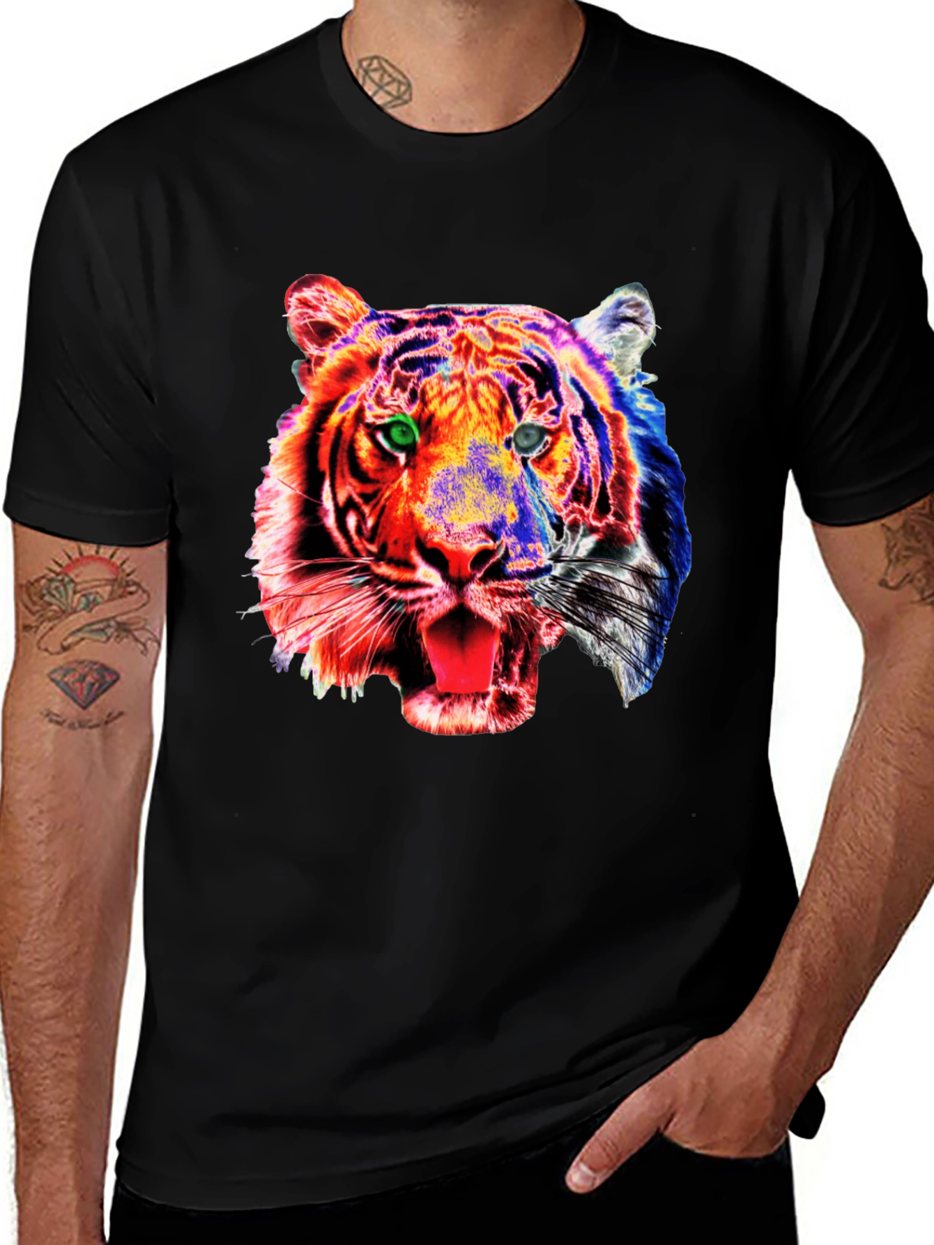 Camiseta Negra con Estampado de Tigre Psicodélico