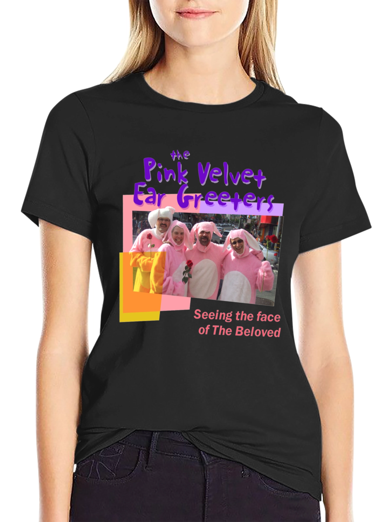 Camiseta Negra con Diseño de Conejos Musicales