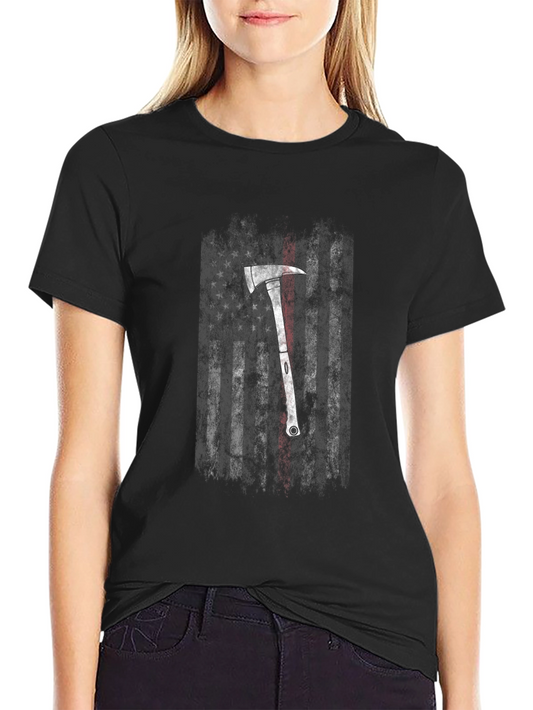 Camiseta Negra con Diseño de Hacha y Bandera