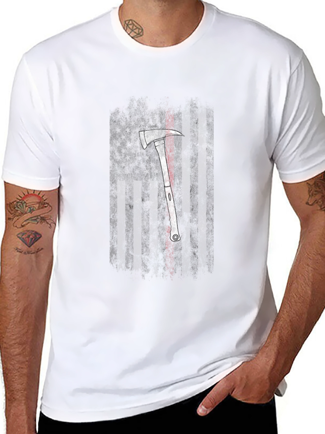 Camiseta Negra con Diseño de Hacha y Bandera