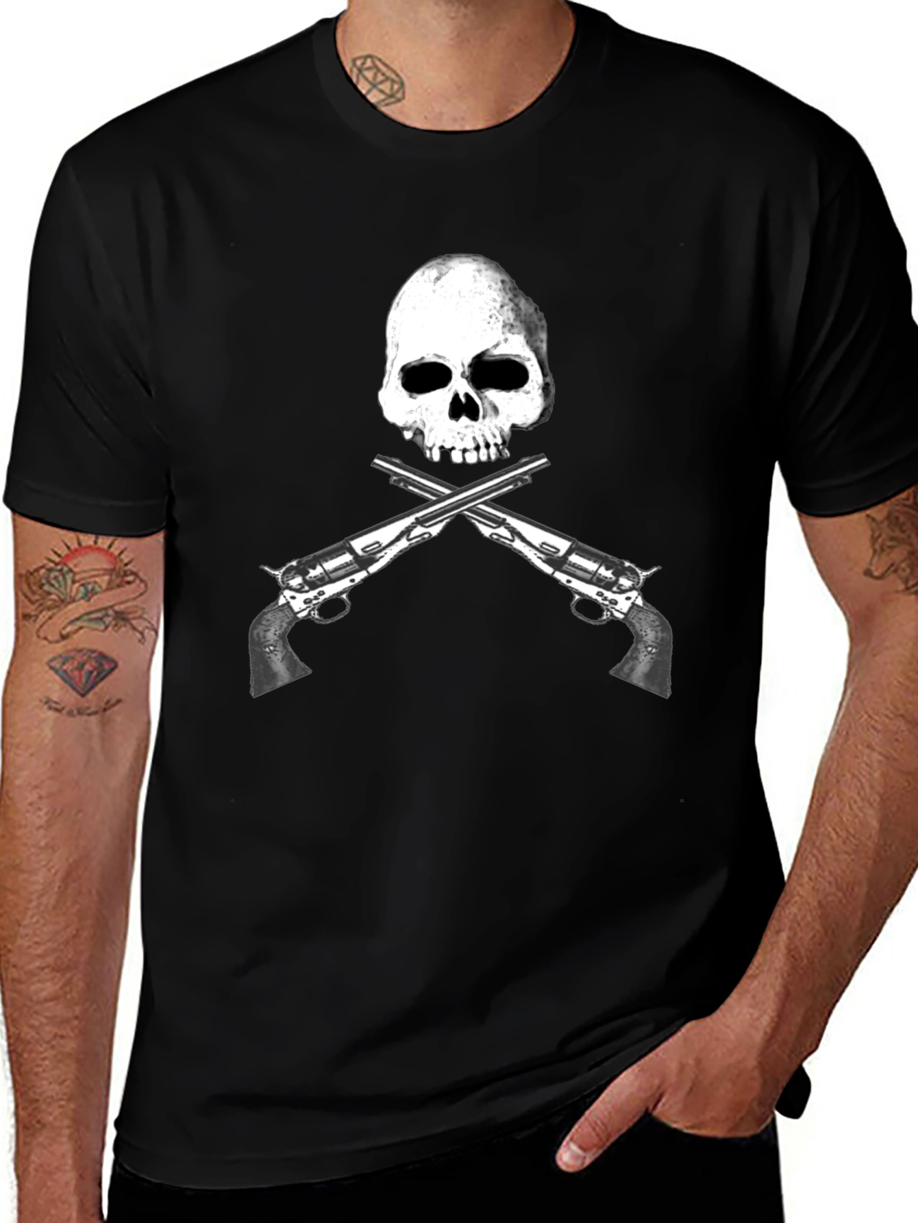 Camiseta Negra Calavera y Pistolas Cruzadas - Diseño Único