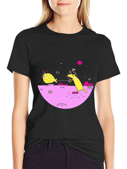 Camiseta Negra con Diseño Espacial Divertido