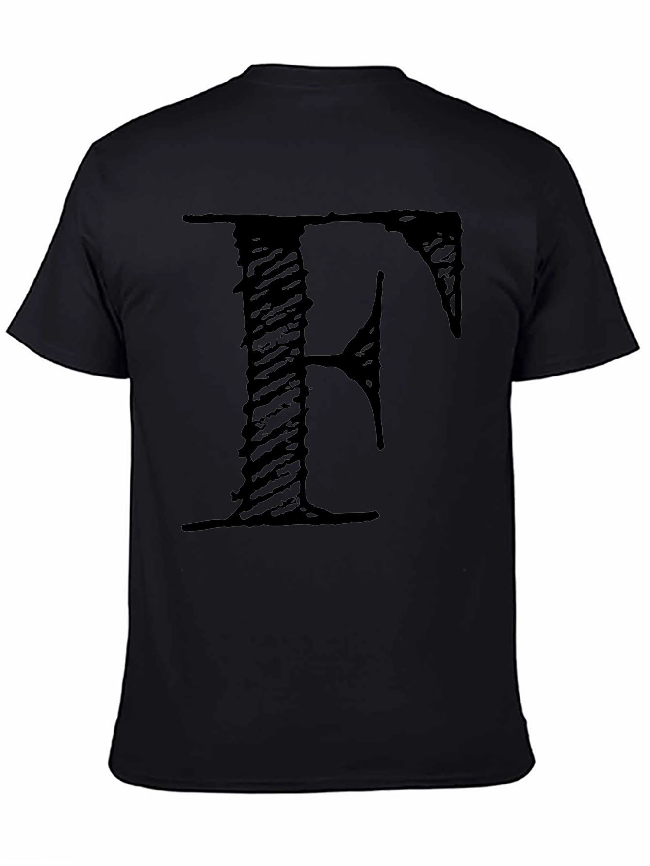 Camiseta Negra con Letra F Estilo Grunge