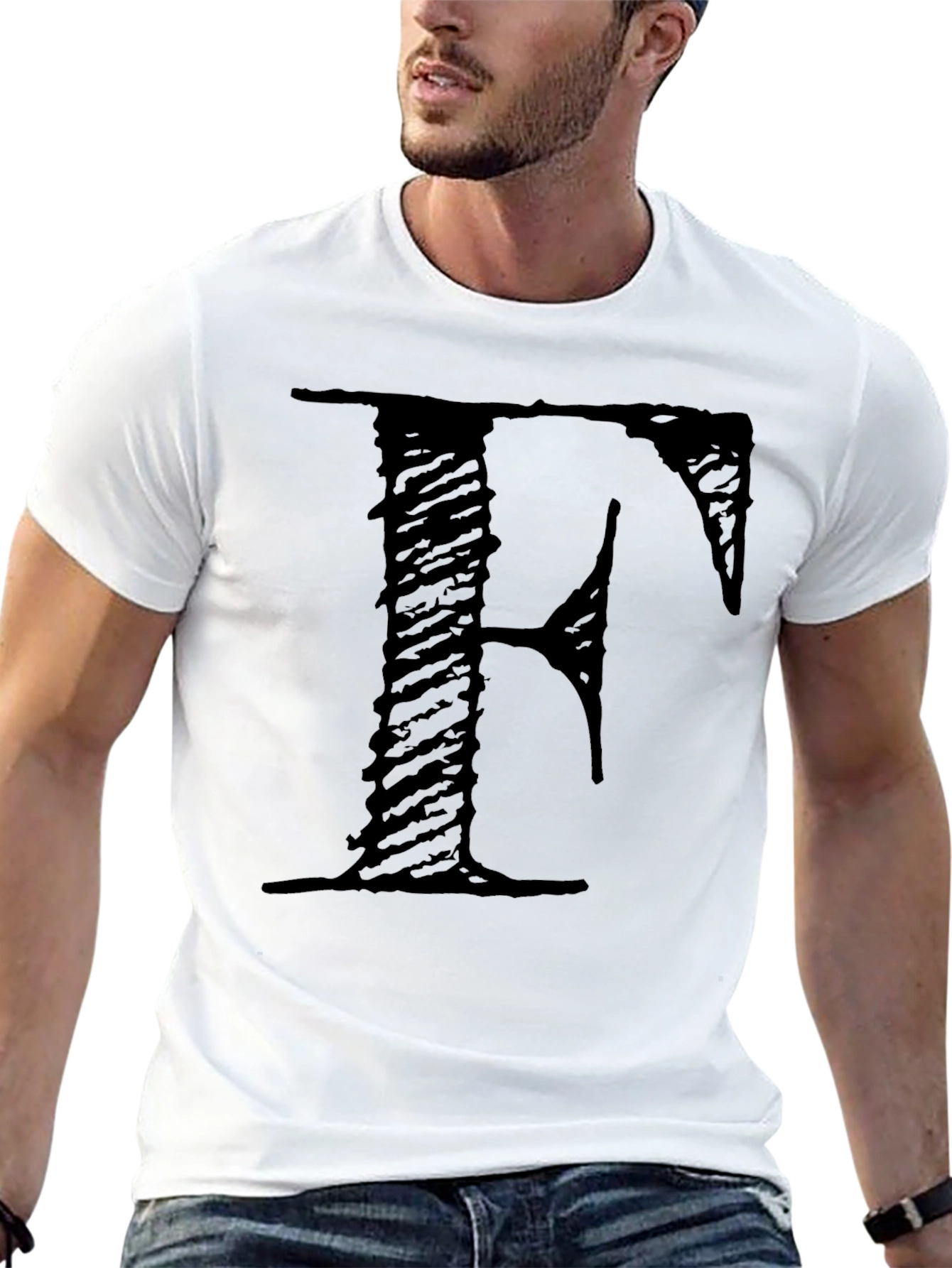 Camiseta Negra con Letra F Estilo Grunge