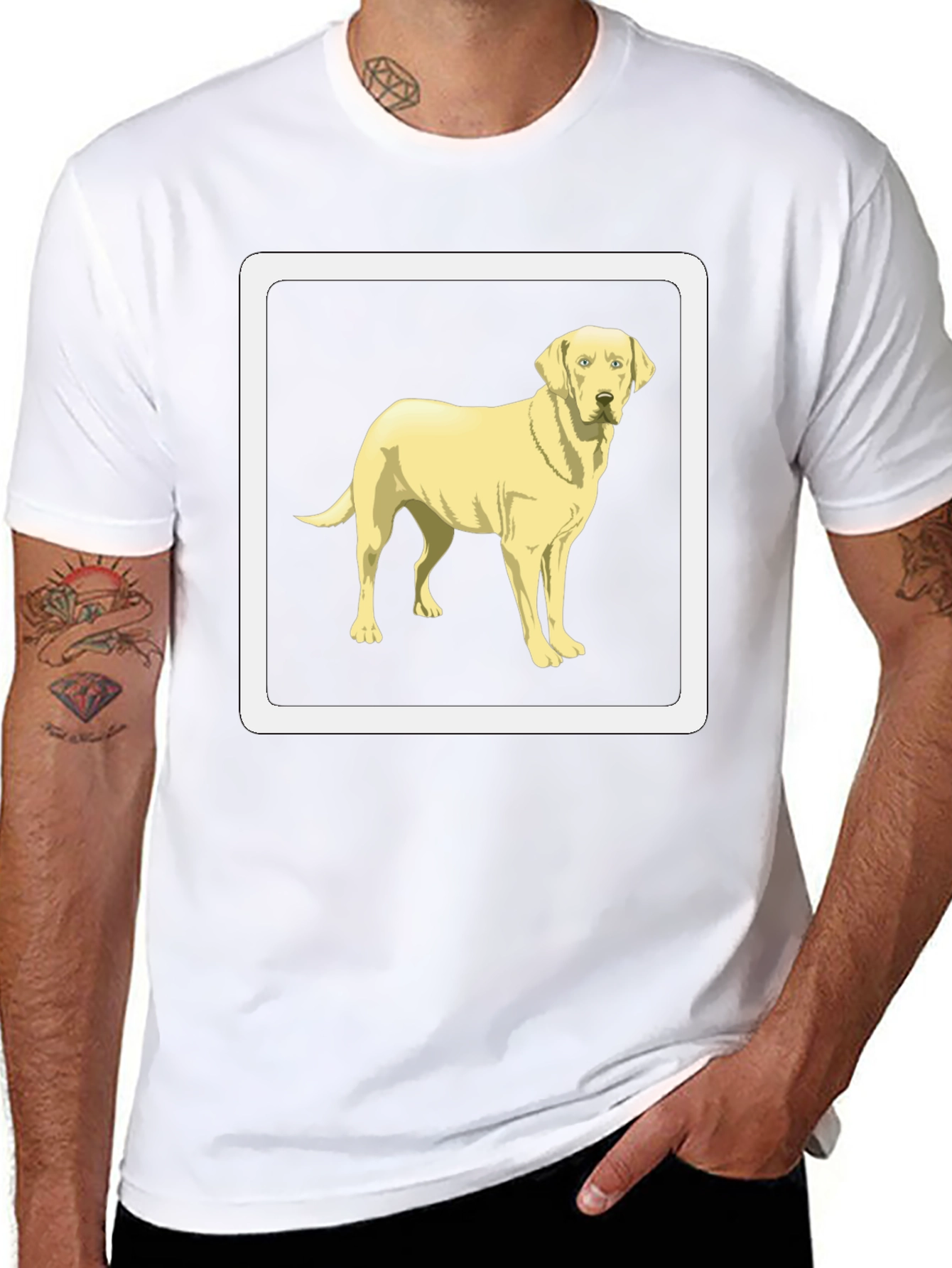 Camiseta Negra con Diseño de Labrador Amarillo