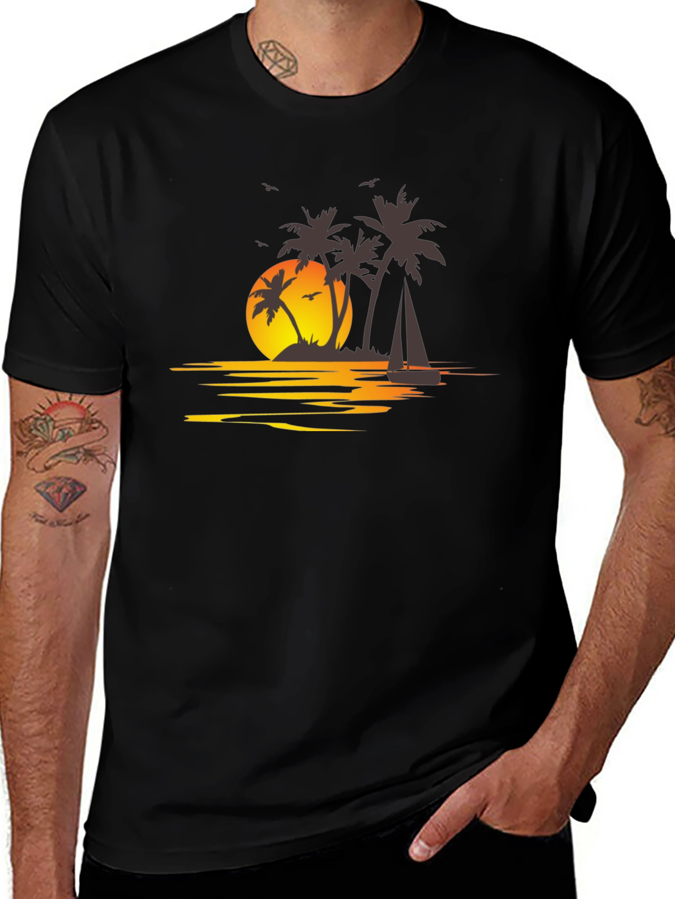 Camiseta Negra con Estampado Tropical al Atardecer