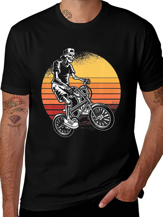 Camiseta Negra con Esqueleto Ciclista al Atardecer