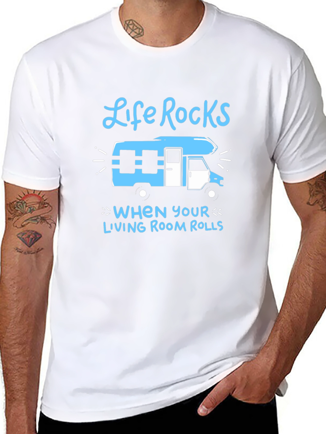 Camiseta Negra Life Rocks con Diseño de Autocaravana