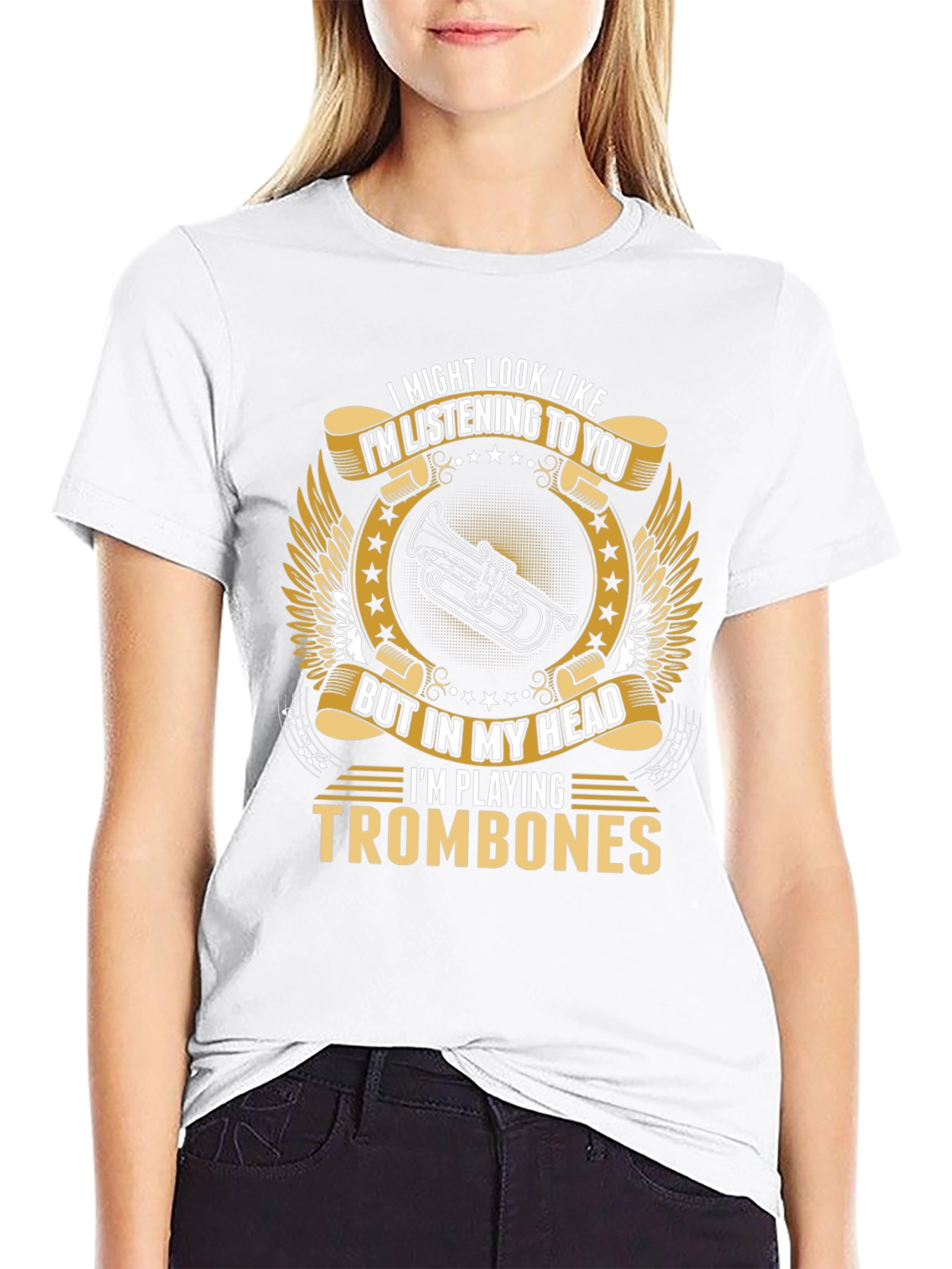 Camiseta Negra con Diseño de Trombones
