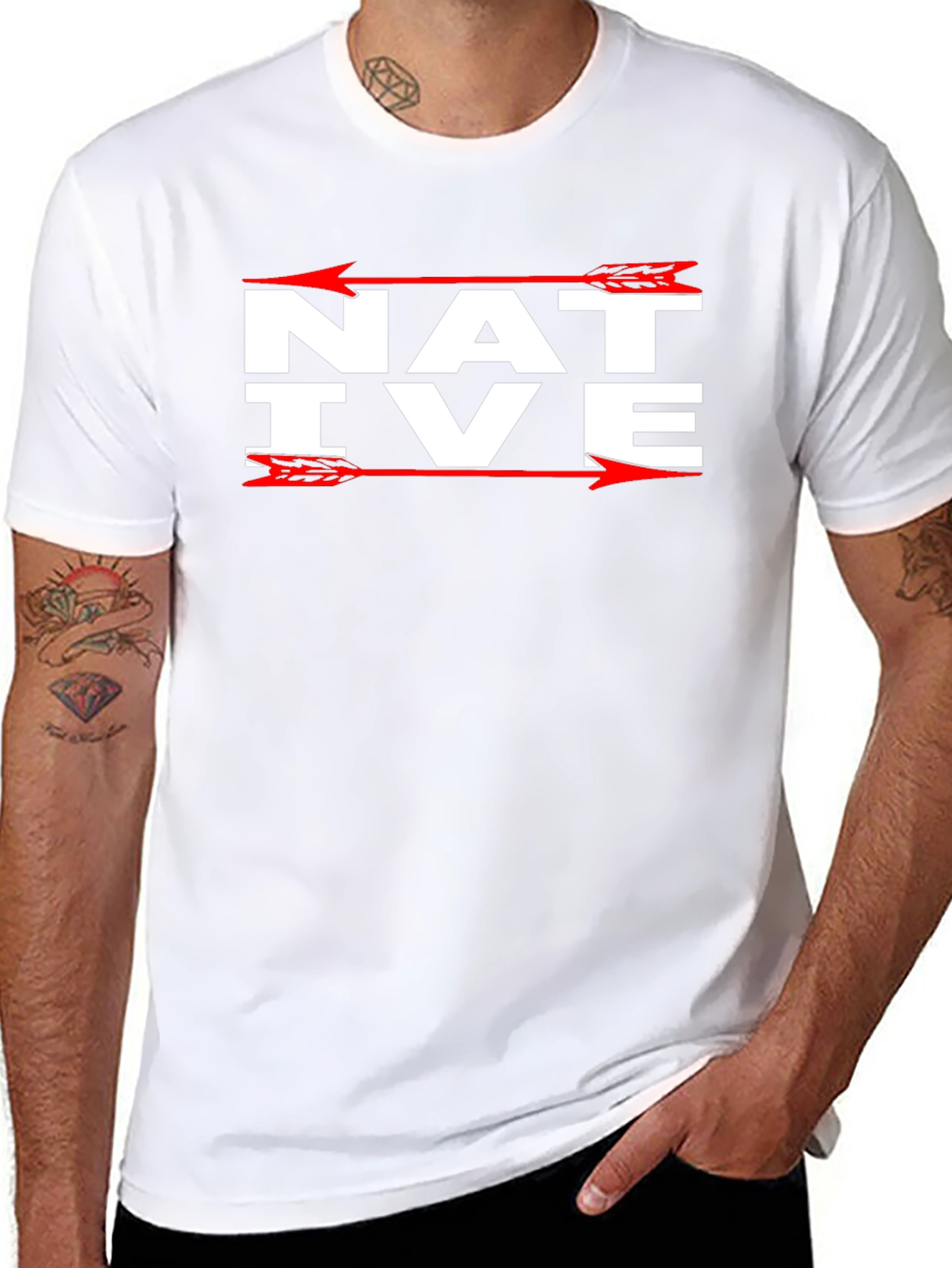 Camiseta Negra Native con Flechas Rojas