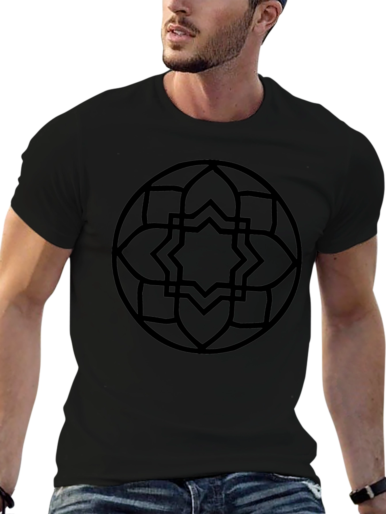 Camiseta Negra con Diseño Geométrico Circular