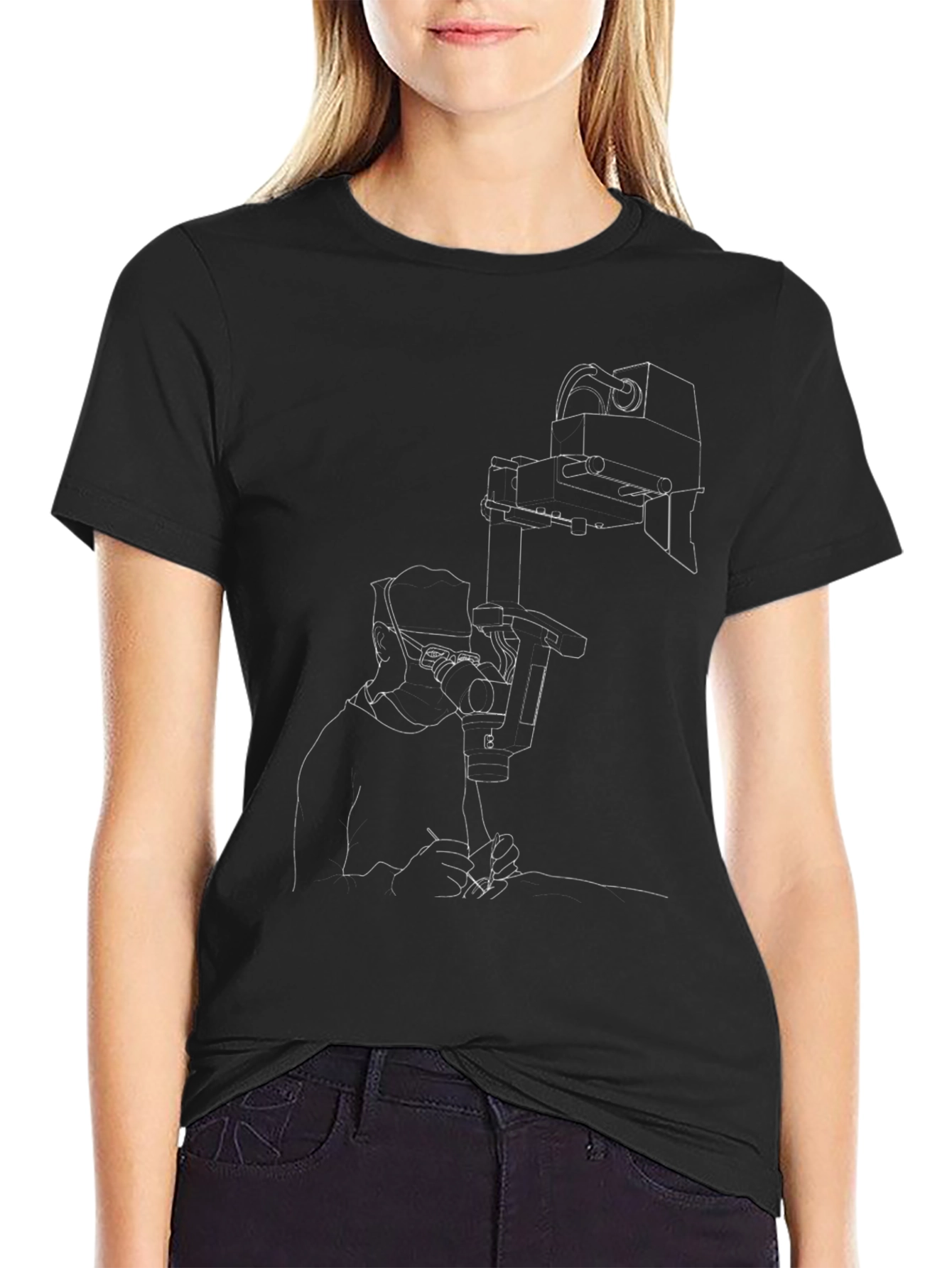 Camiseta Negra con Diseño de Laboratorio