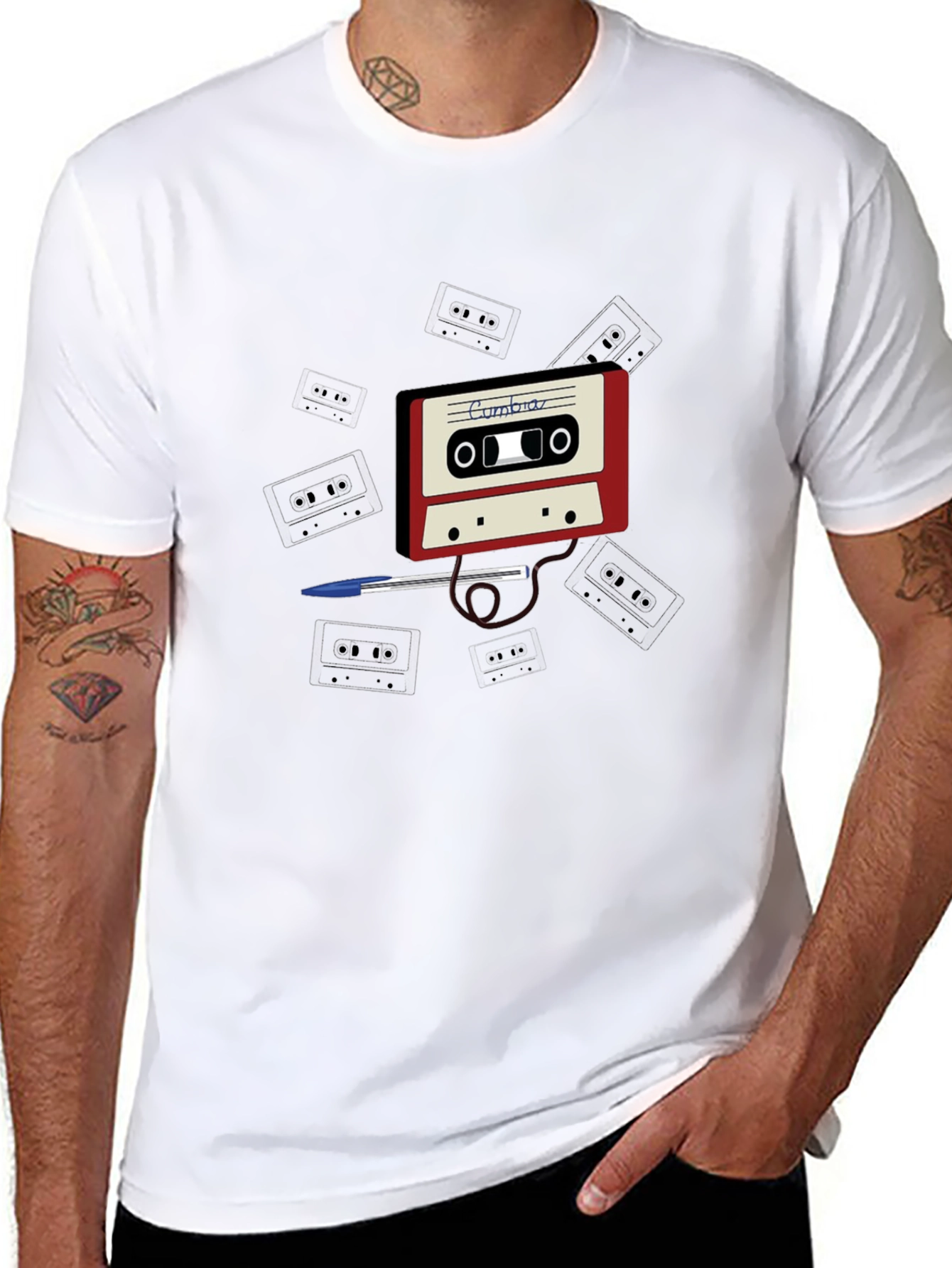 Camiseta Negra con Diseño de Cassette Cumbia