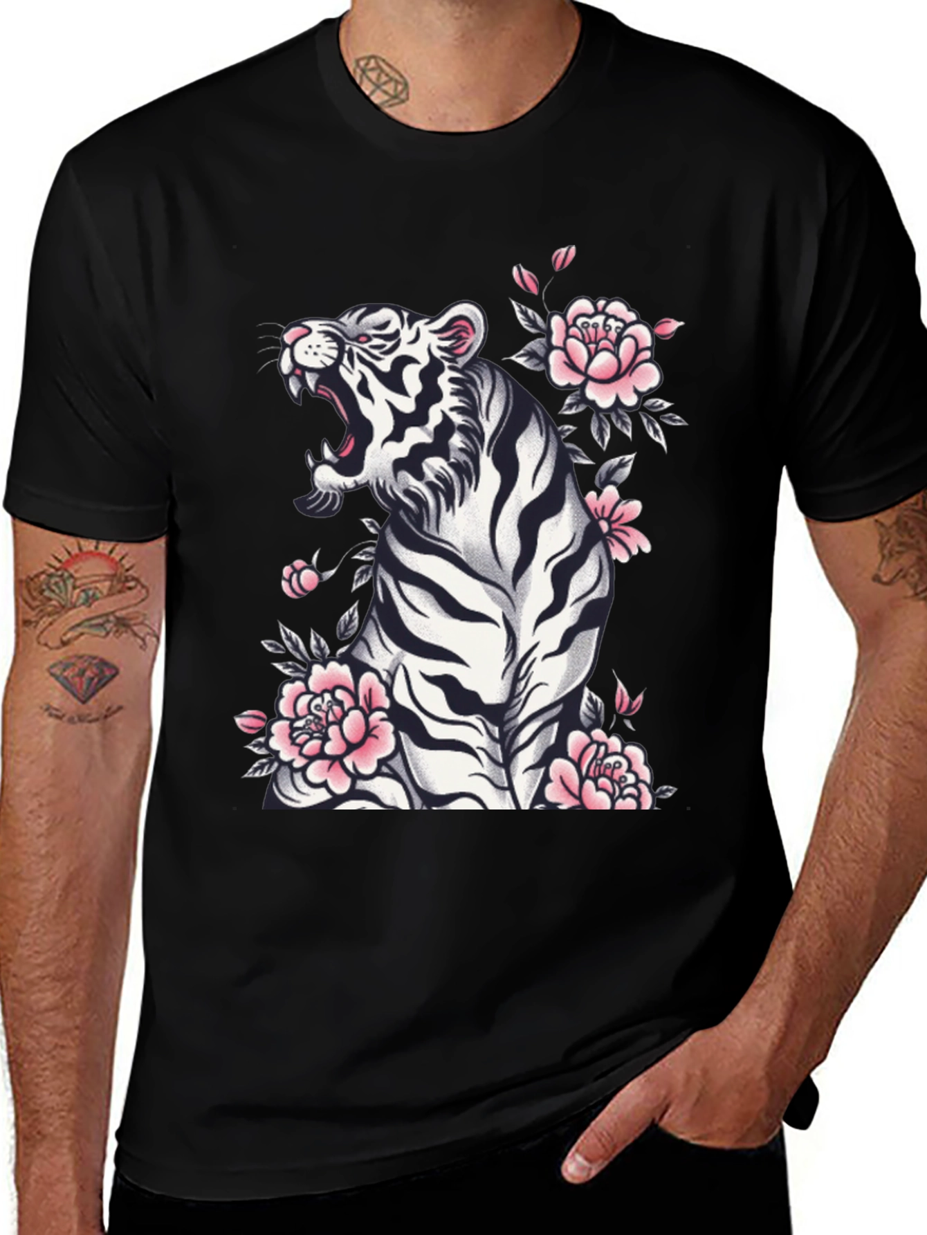 Camiseta Negra Tigre Floral Estilo Japonés
