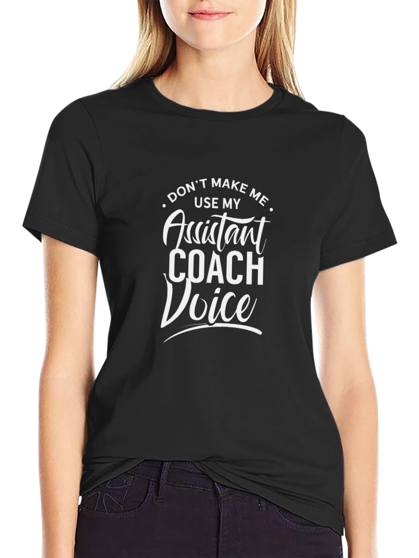Camiseta Negra Assistant Coach Voice Divertida